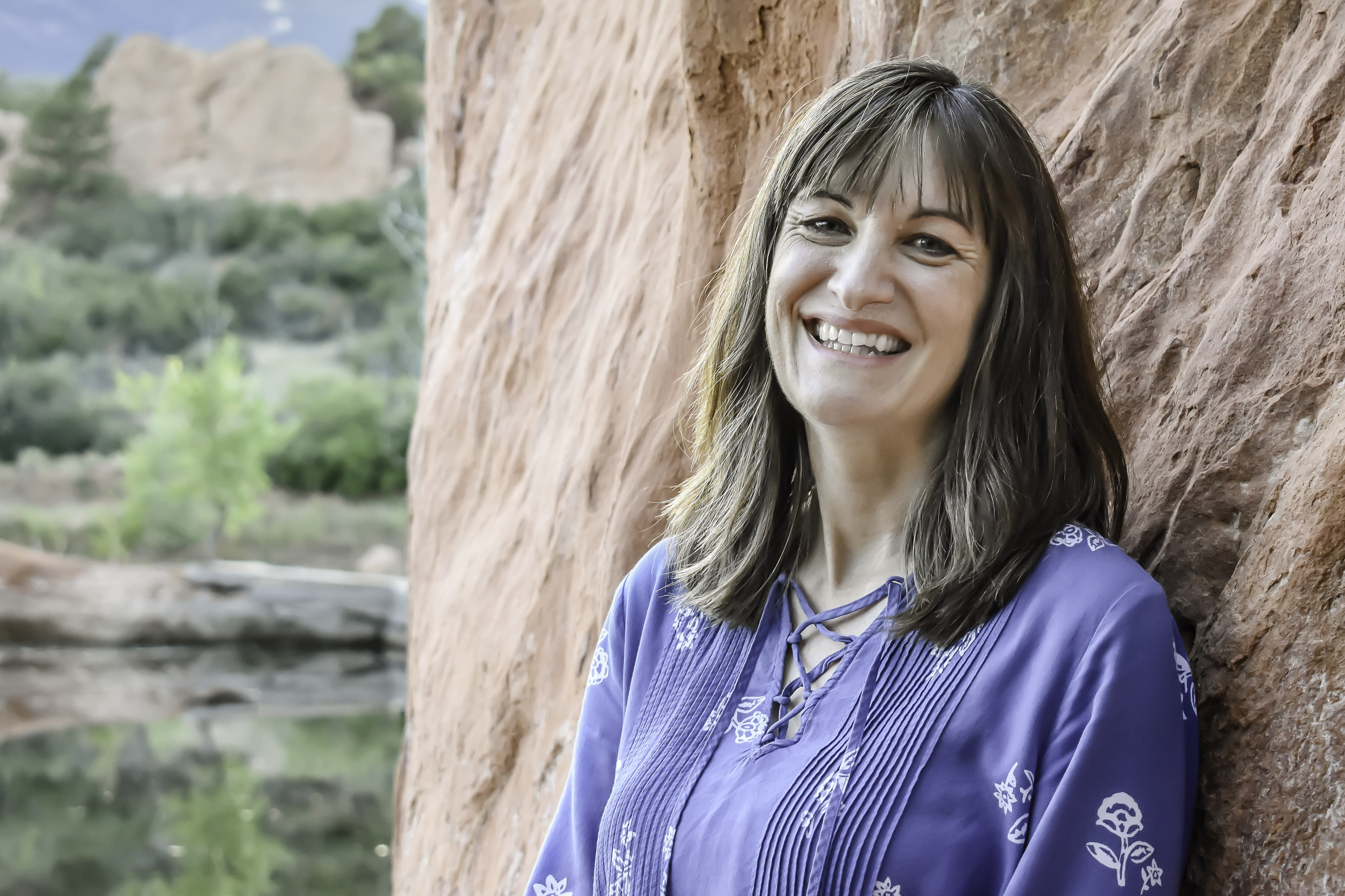 Allison Headshot 2.jpg